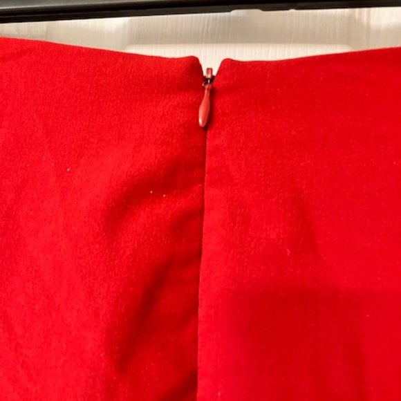 WILDLIFE NEW YORK - Size 12 - Red Flared Pants w/ Floral Embroidered Pattern - Picture 9 of 11